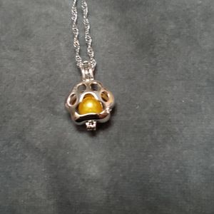 18k white gold plated pendant